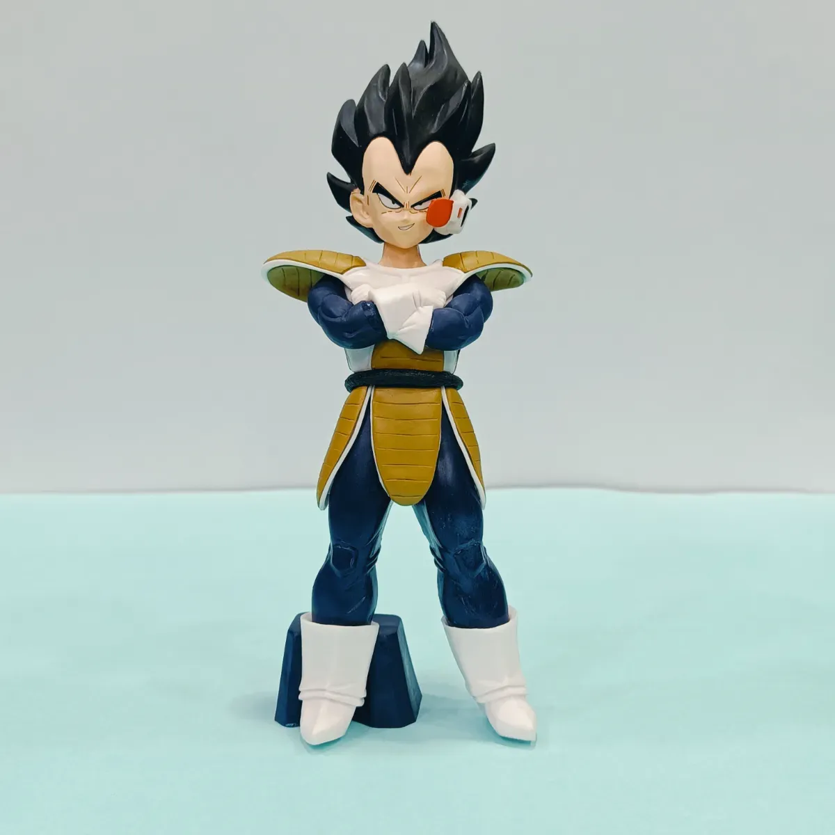 Vegita Red Eye 22 CM